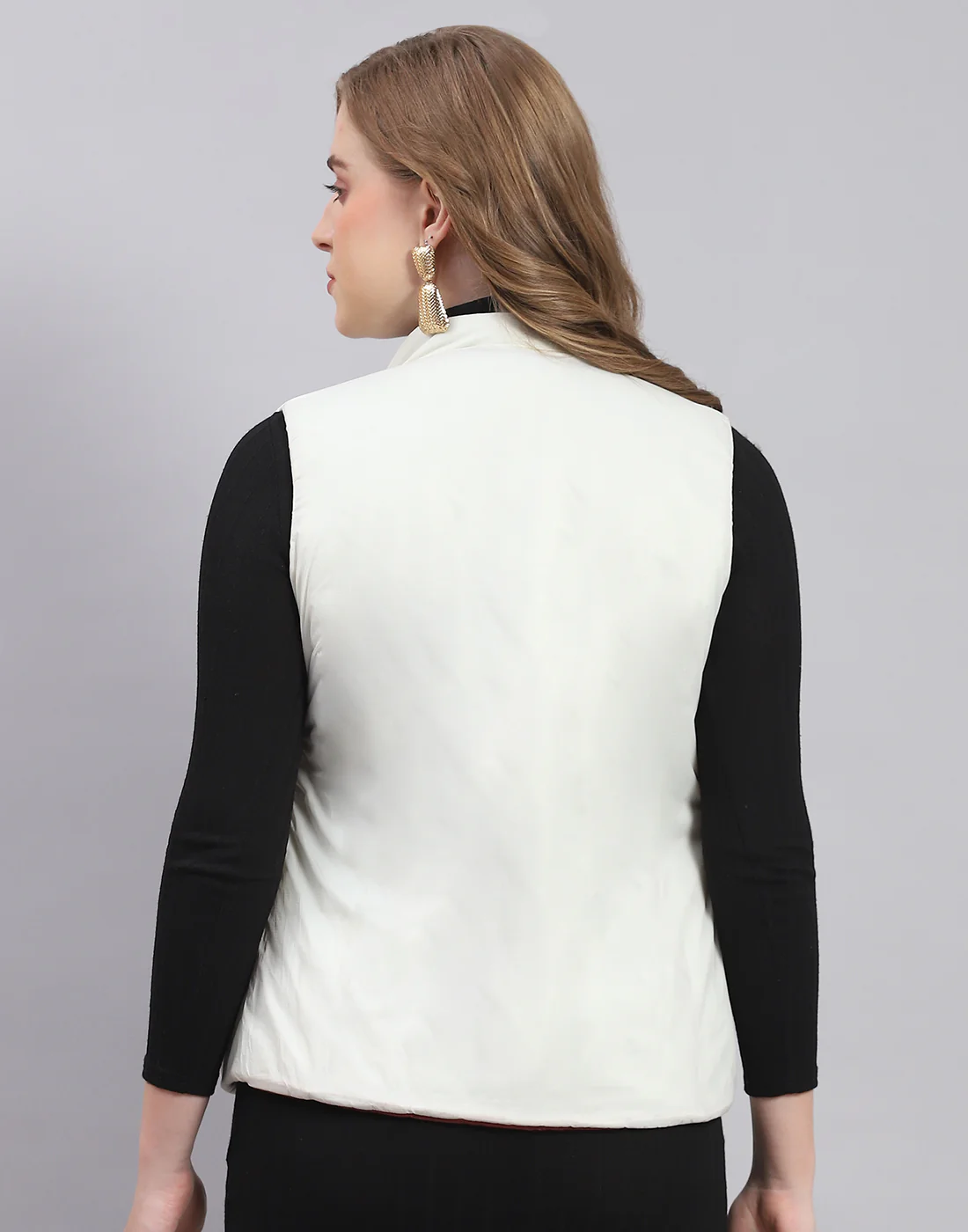 Women Maroon Solid Stand Collar Sleeveless Jacket - Image 7