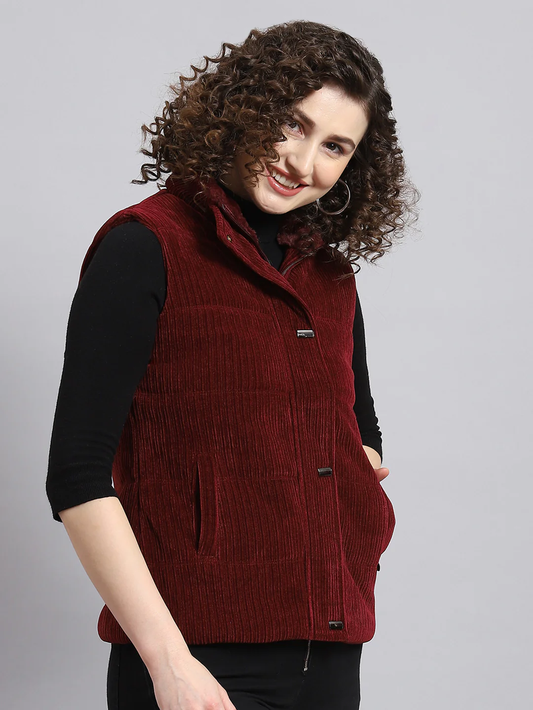 Women Maroon Solid Stand Collar Sleeveless Jacket - Image 5