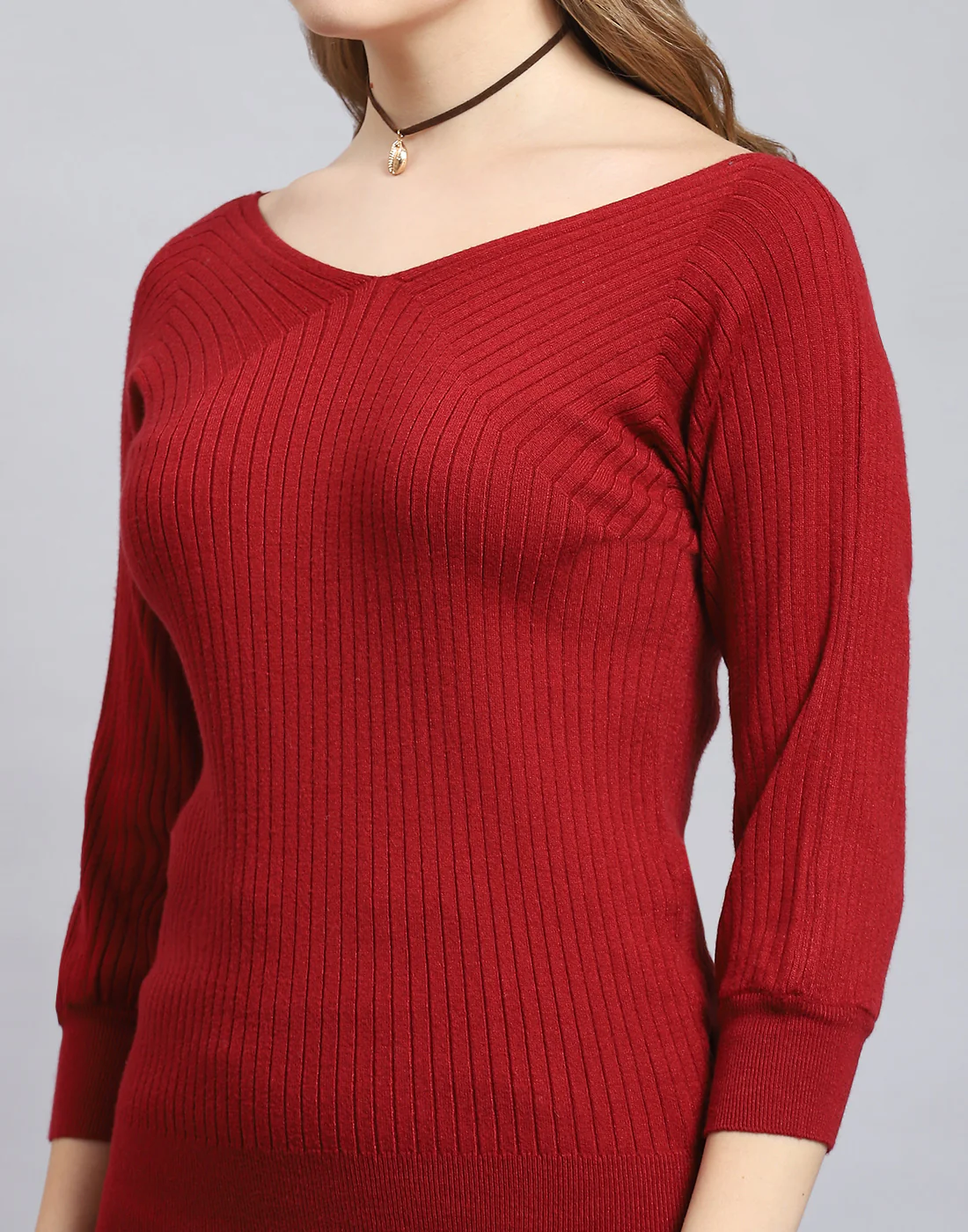 Women Maroon Solid V Neck 3/4 Sleeve Top - Image 6