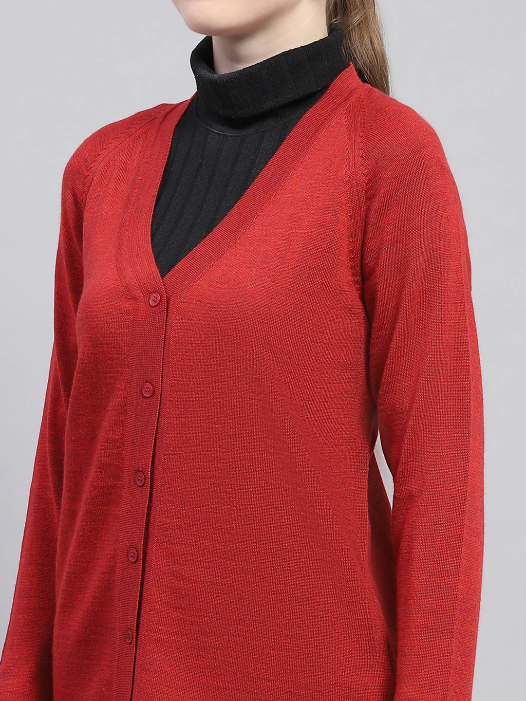 Women Maroon Solid V Neck Full Sleeve Cardigan - Image 6