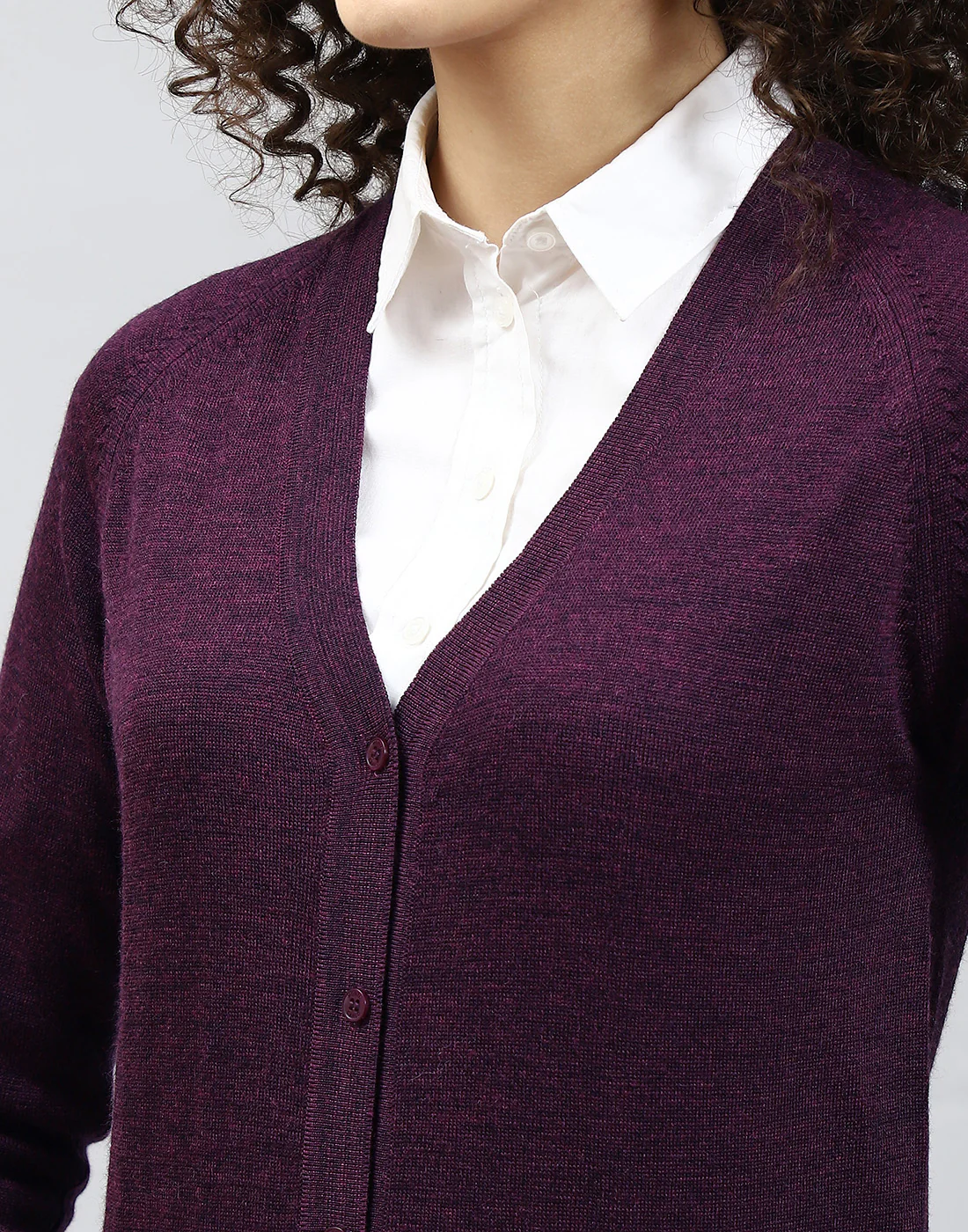 Women Maroon Solid V Neck Full Sleeve Cardigan - Image 6