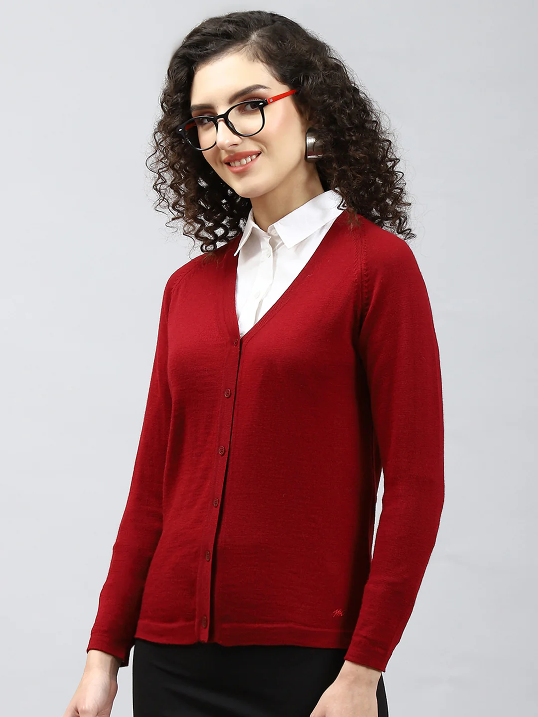 Women Maroon Solid V Neck Full Sleeve Cardigan - Image 3