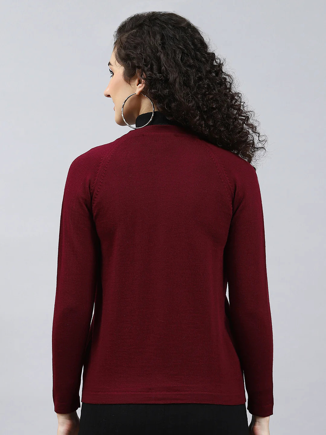 Women Maroon Solid V Neck Full Sleeve Cardigan - Image 5