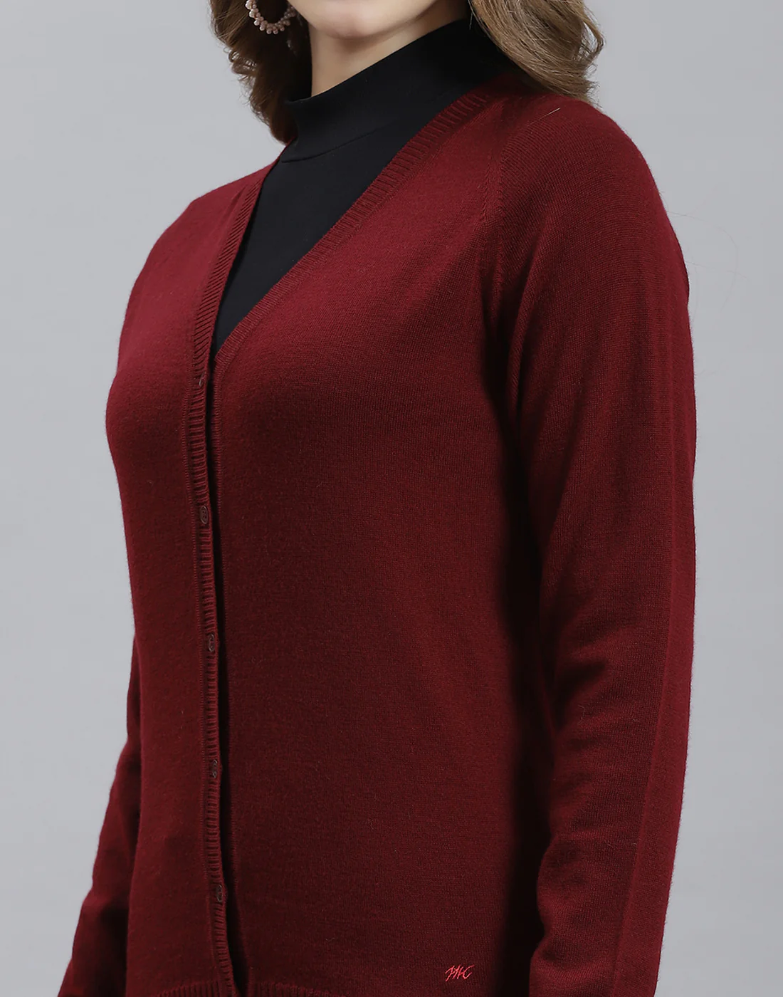 Women Maroon Solid V Neck Full Sleeve Cardigan - Image 6