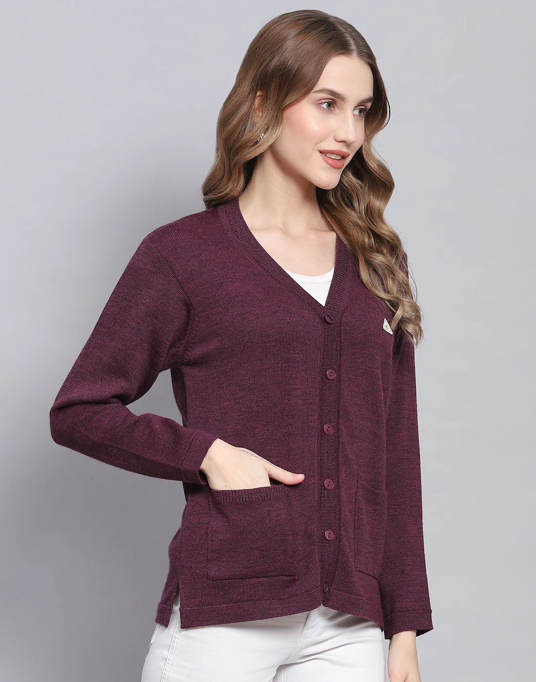 Women Maroon Solid V Neck Full Sleeve Cardigan - Image 4