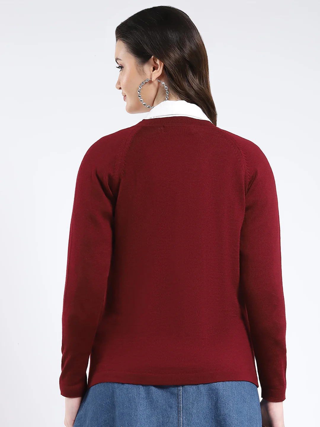 Women Maroon Solid V Neck Full Sleeve Cardigan - Image 5