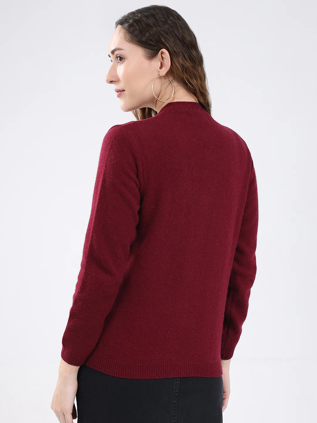 Women Maroon Solid V Neck Full Sleeve Cardigan - Image 5