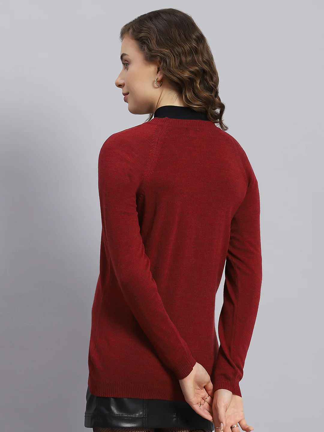 Women Maroon Solid V Neck Full Sleeve Cardigans - Image 5