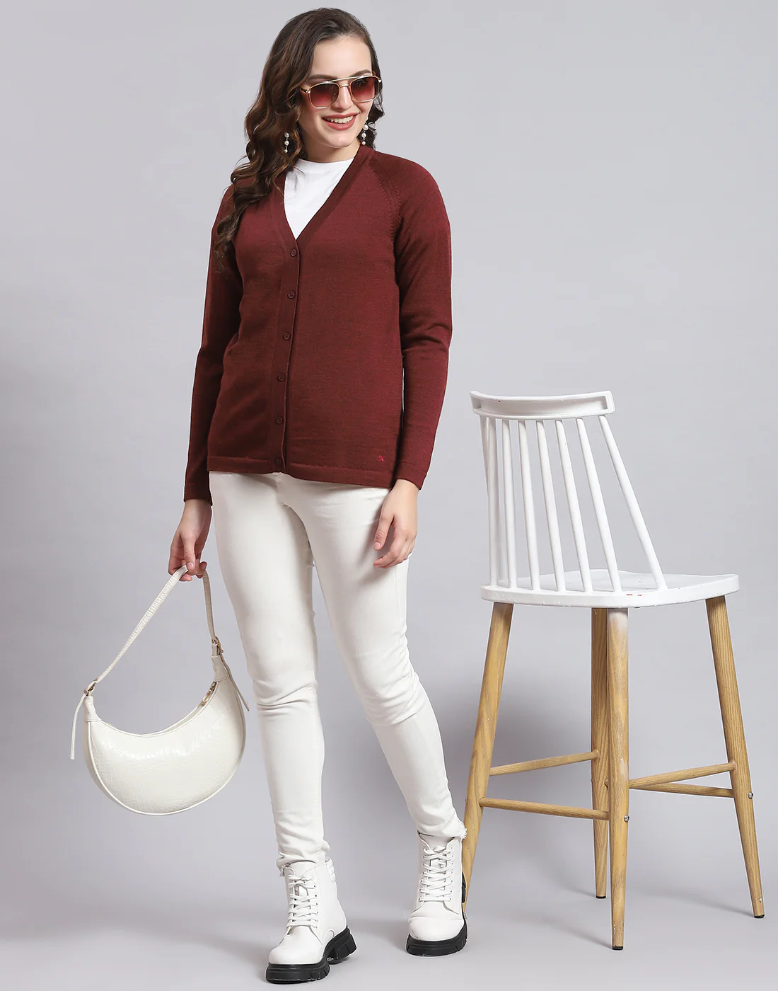 Women Maroon Solid V Neck Full Sleeve Sweater - Image 2