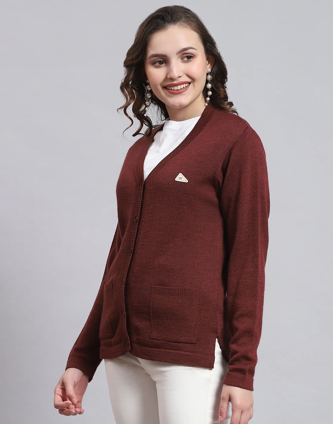 Women Maroon Solid V Neck Full Sleeve Sweater - Image 4
