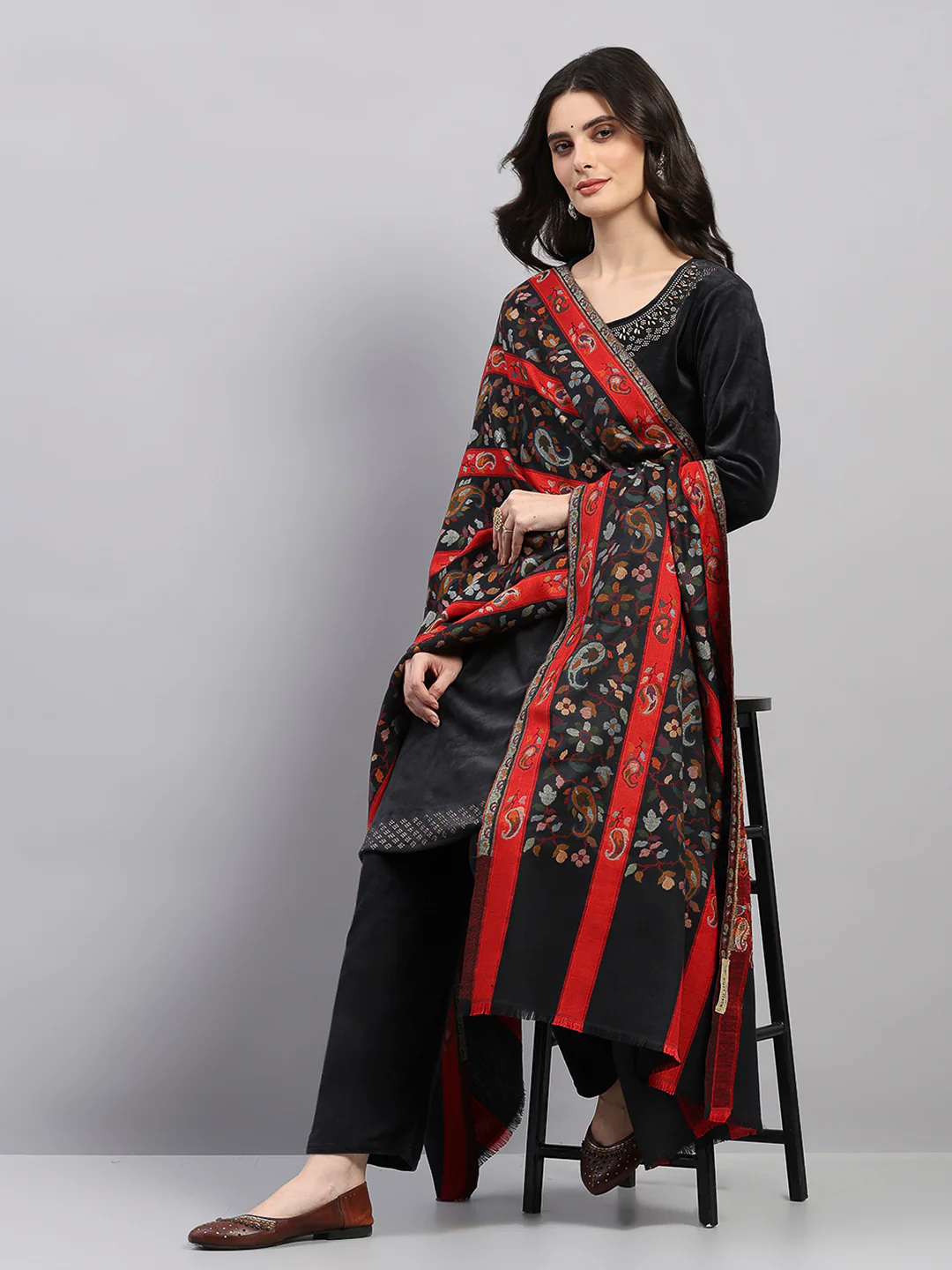 Women Multicolor Printed Wool Blend Shawl - Image 2