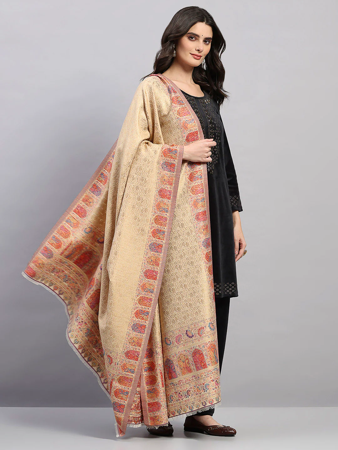 Women Multicolor Printed Wool Blend Shawl - Image 4