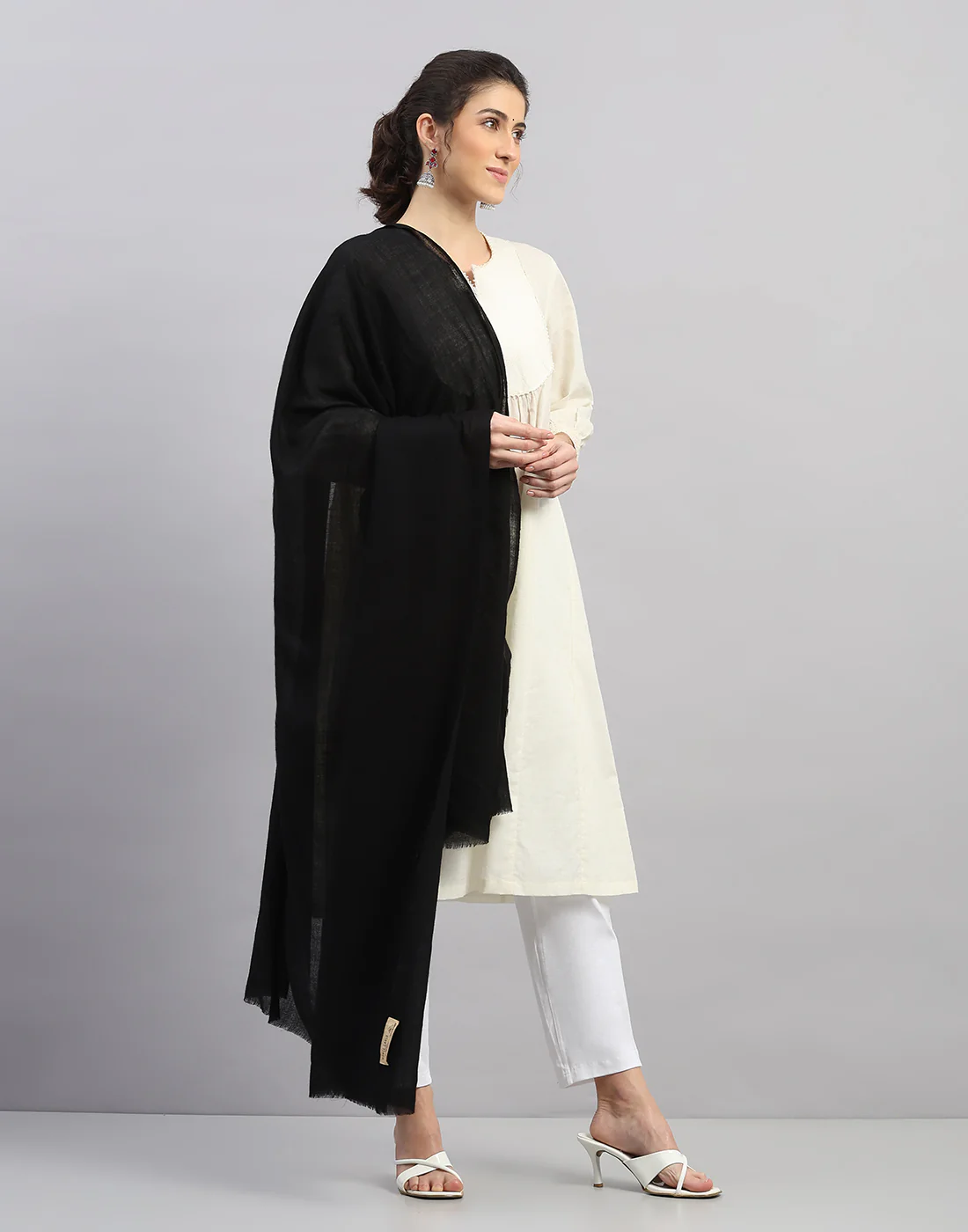 Women Multicolor Self Design   Shawl - Image 3