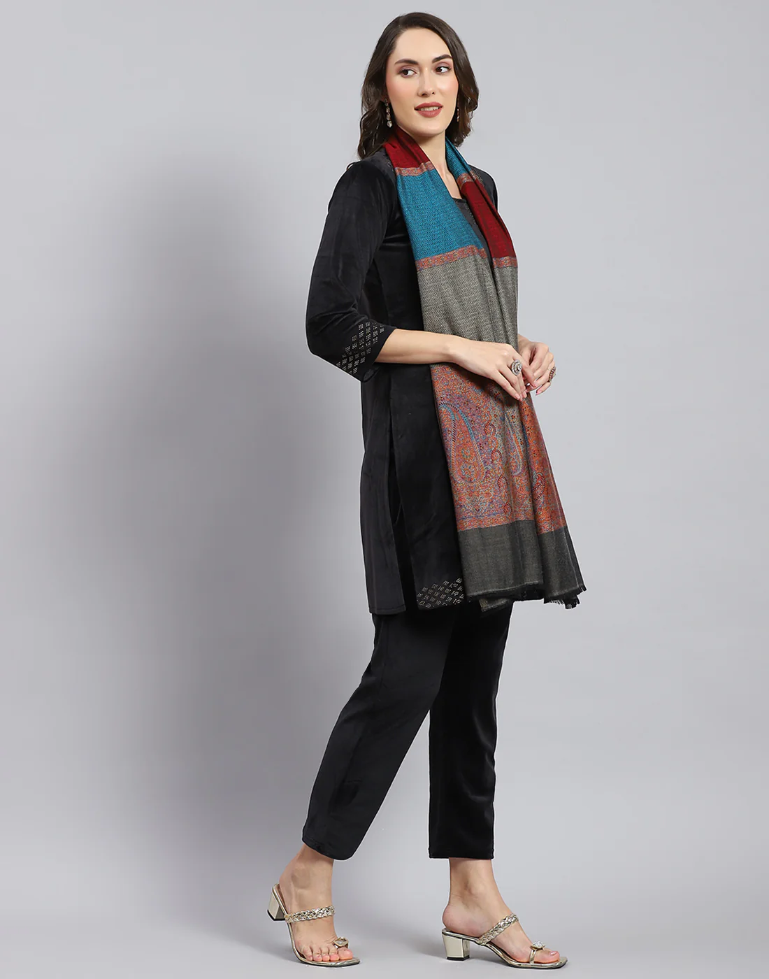 Women Multicolor Self Design Stole - Image 4