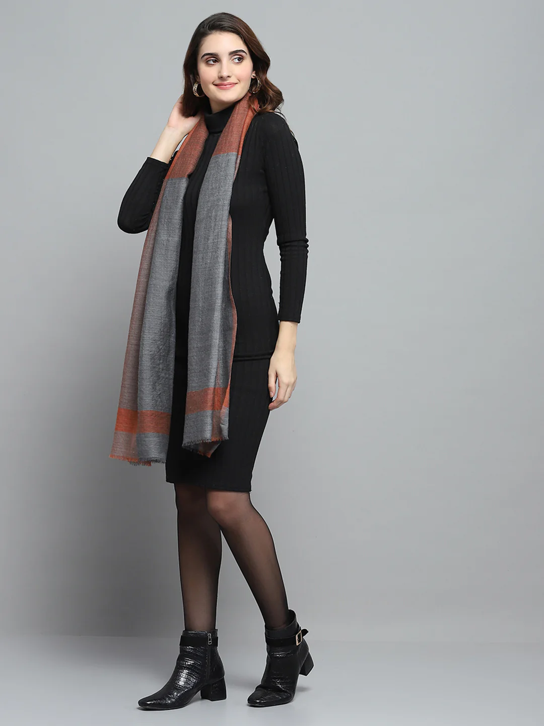 Women Multicolor Self Design Stole - Image 3