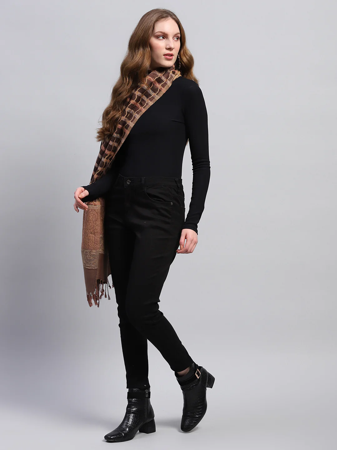 Women Multicolor Self Design Stole - Image 3