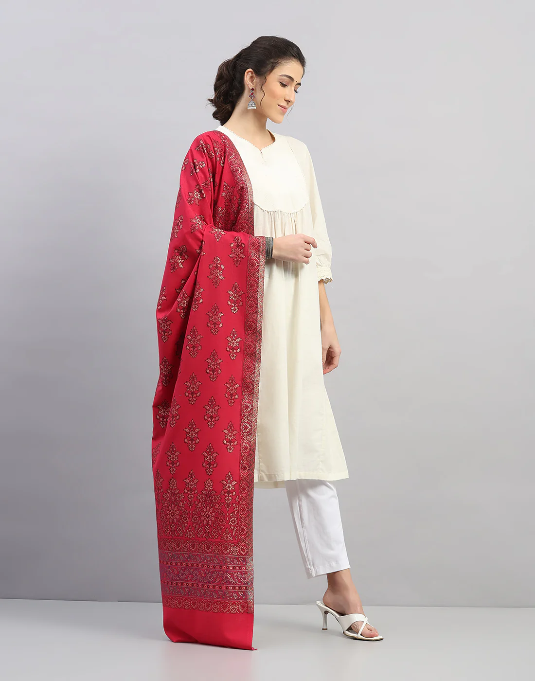 Women Multicolor Self Design   Stole - Image 3