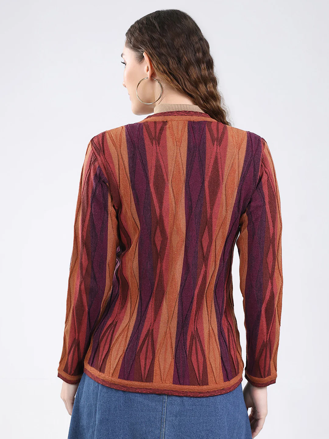Women Multicolor Wave Stripe V Neck Full Sleeve Cardigan - Image 5