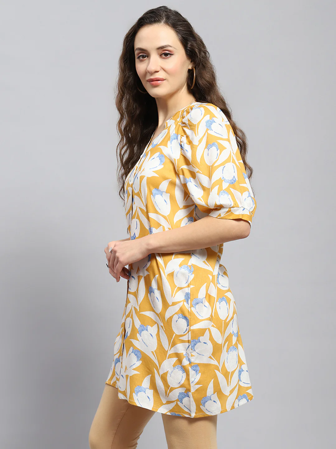 Women Mustard Printed Mandarin Collar 3/4 Sleeve Tunic - Image 3