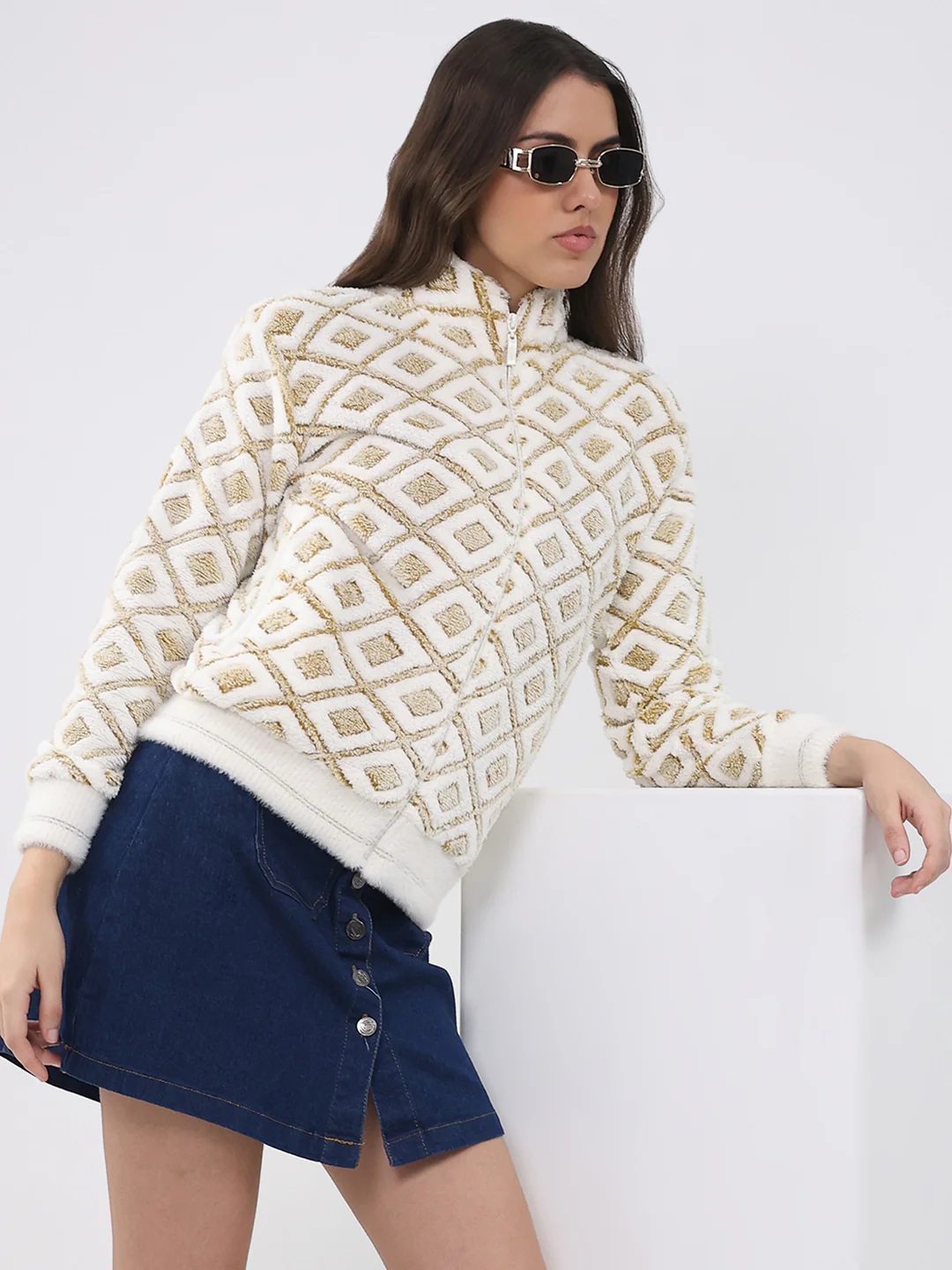 Women Mustard Printed Round Neck Full Sleeve Sweatshirt - Image 6