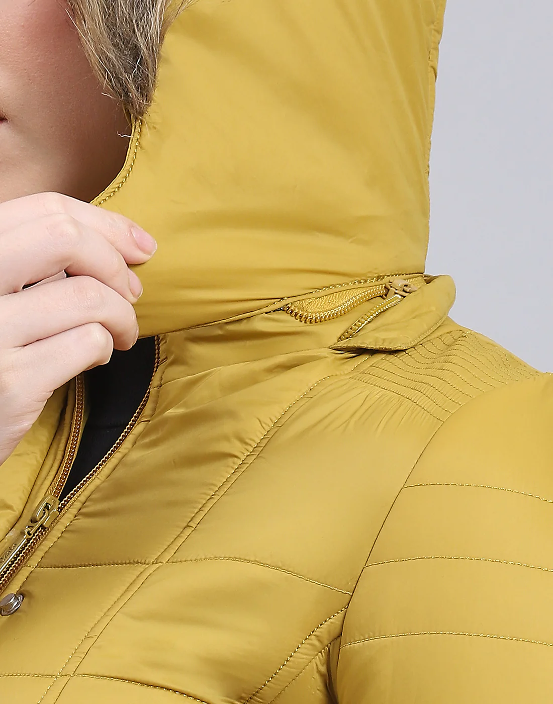 Women Mustard Solid Hooded Full Sleeve Jacket - Image 10