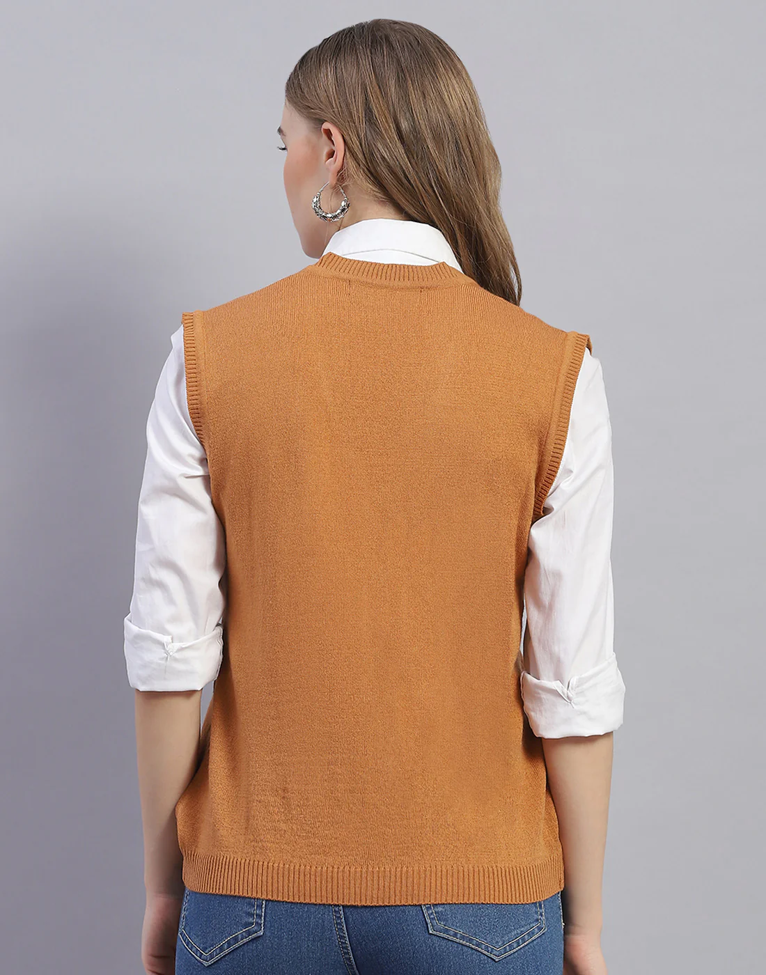 Women Mustard Solid V Neck Sleeveless Cardigan - Image 5