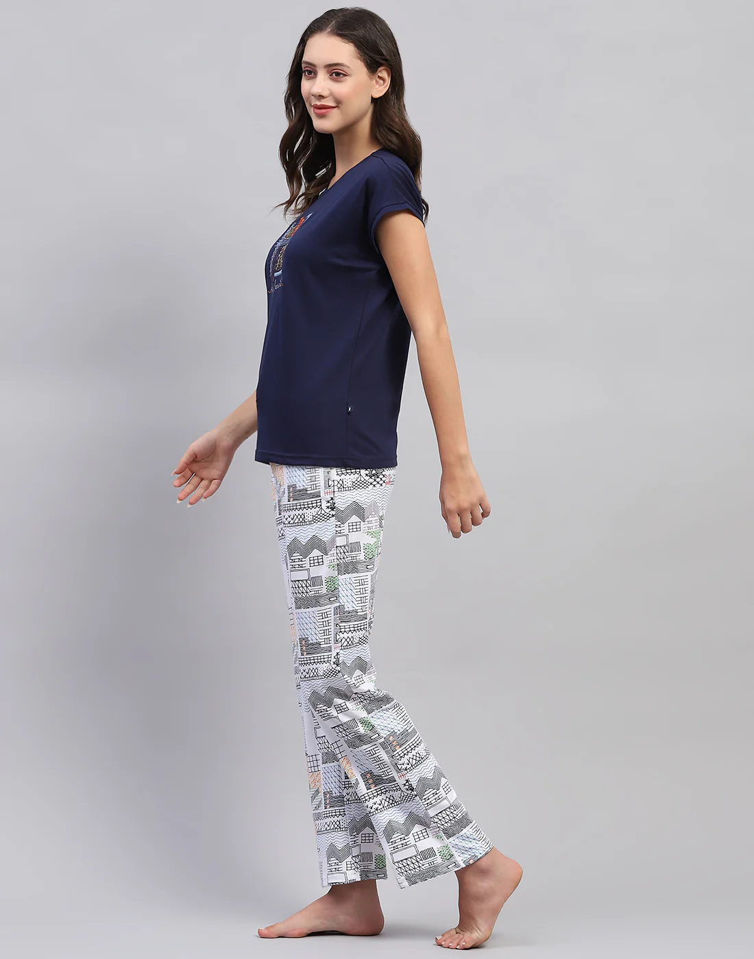 Women Navy Blue Embroidered Round Neck Half Sleeve Lower Set - Image 4