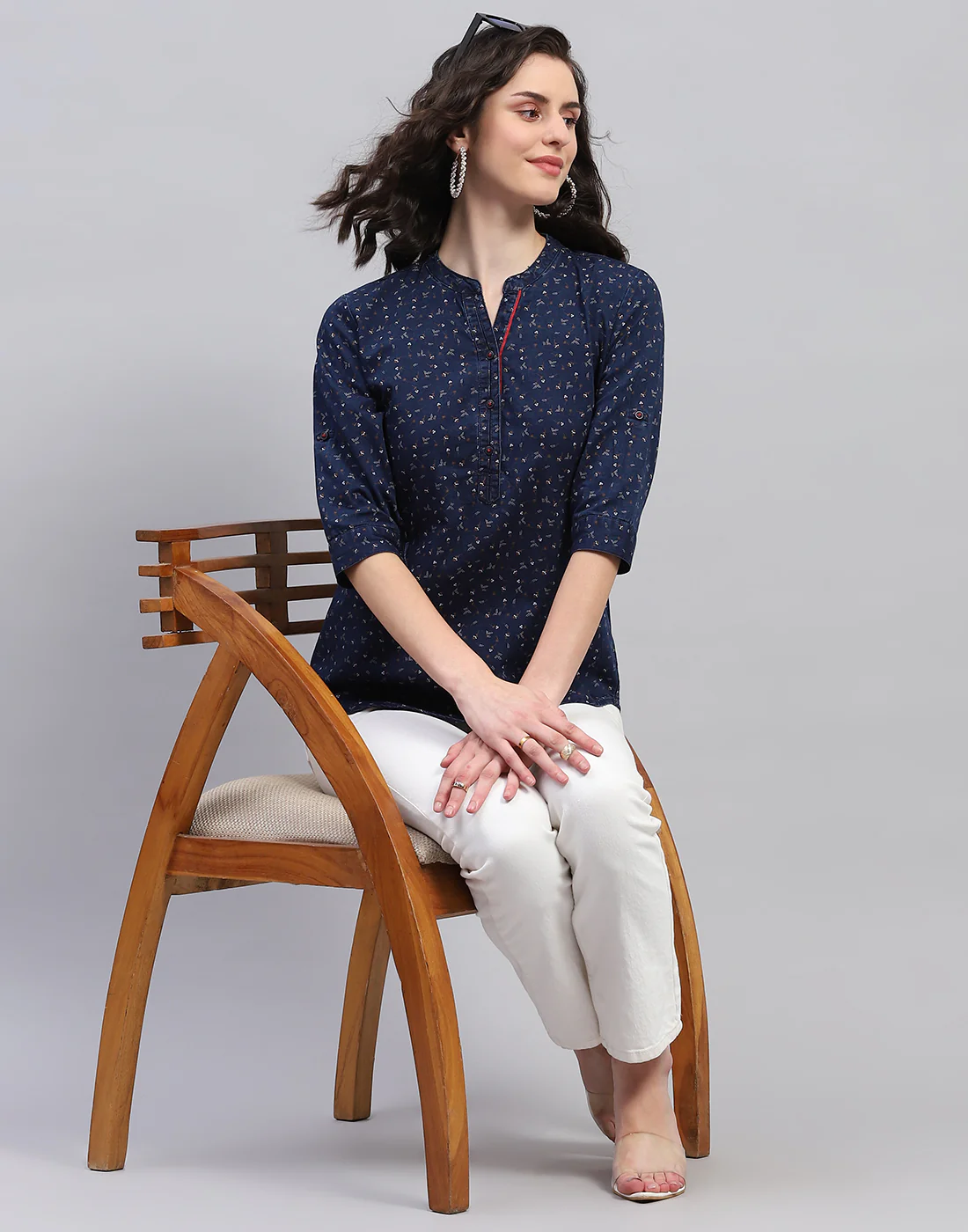 Women Navy Blue Floral Print V Neck 3/4 Sleeve Top - Image 2