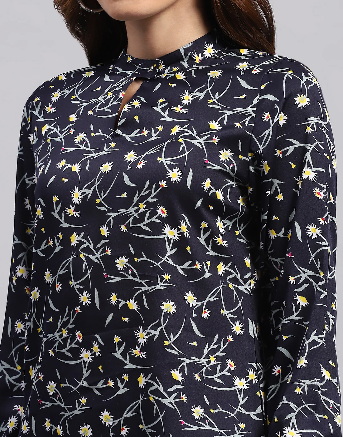 Women Navy Blue Printed Band Collar Full Sleeve Top - Image 6