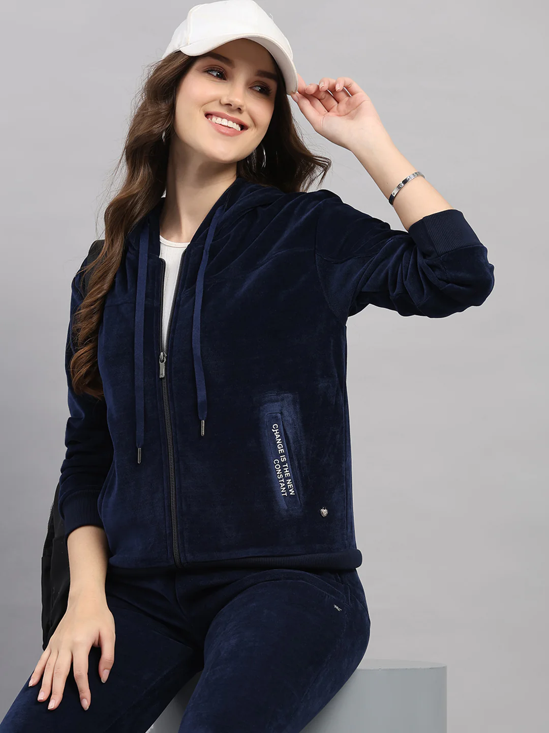 Women Navy Blue Printed Hooded Full Sleeve Winter Tracksuit - Image 6