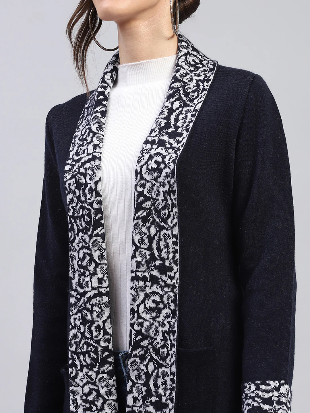 Women Navy Blue Printed Notch Lapel Collar Full Sleeve Cardigan - Image 6