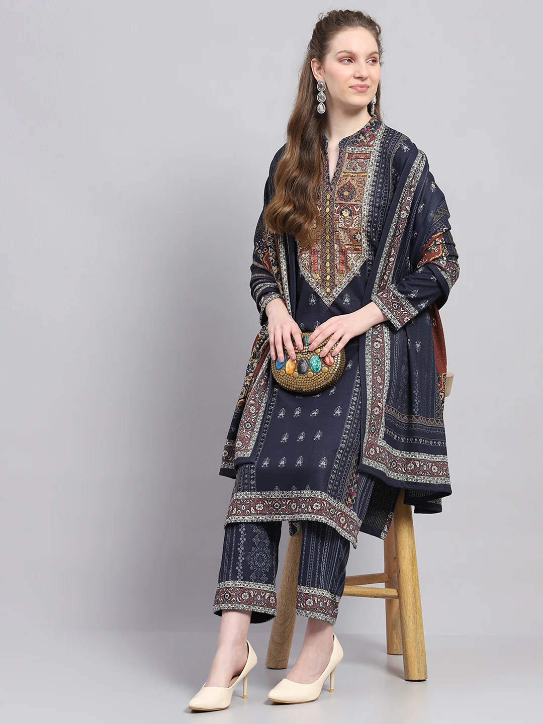 Women Navy Blue Printed Round Neck Full Sleeve Kurti Set with Stole - Image 2