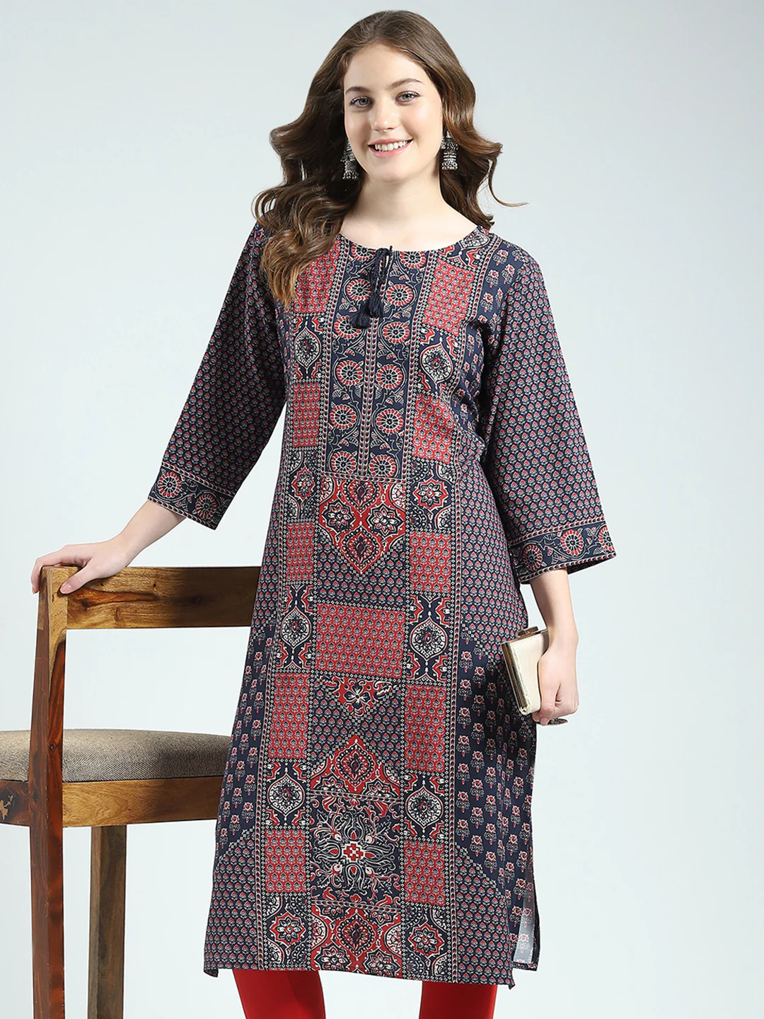 Women Navy Blue Printed Round Neck 3/4th Sleeve Kurti - Image 6