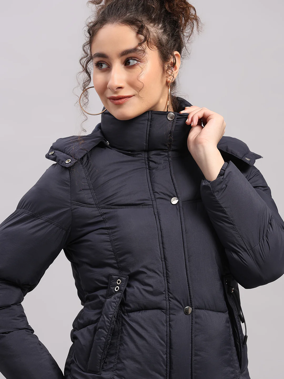 Women Navy Blue Self Design Hooded Full Sleeve Jacket - Image 7
