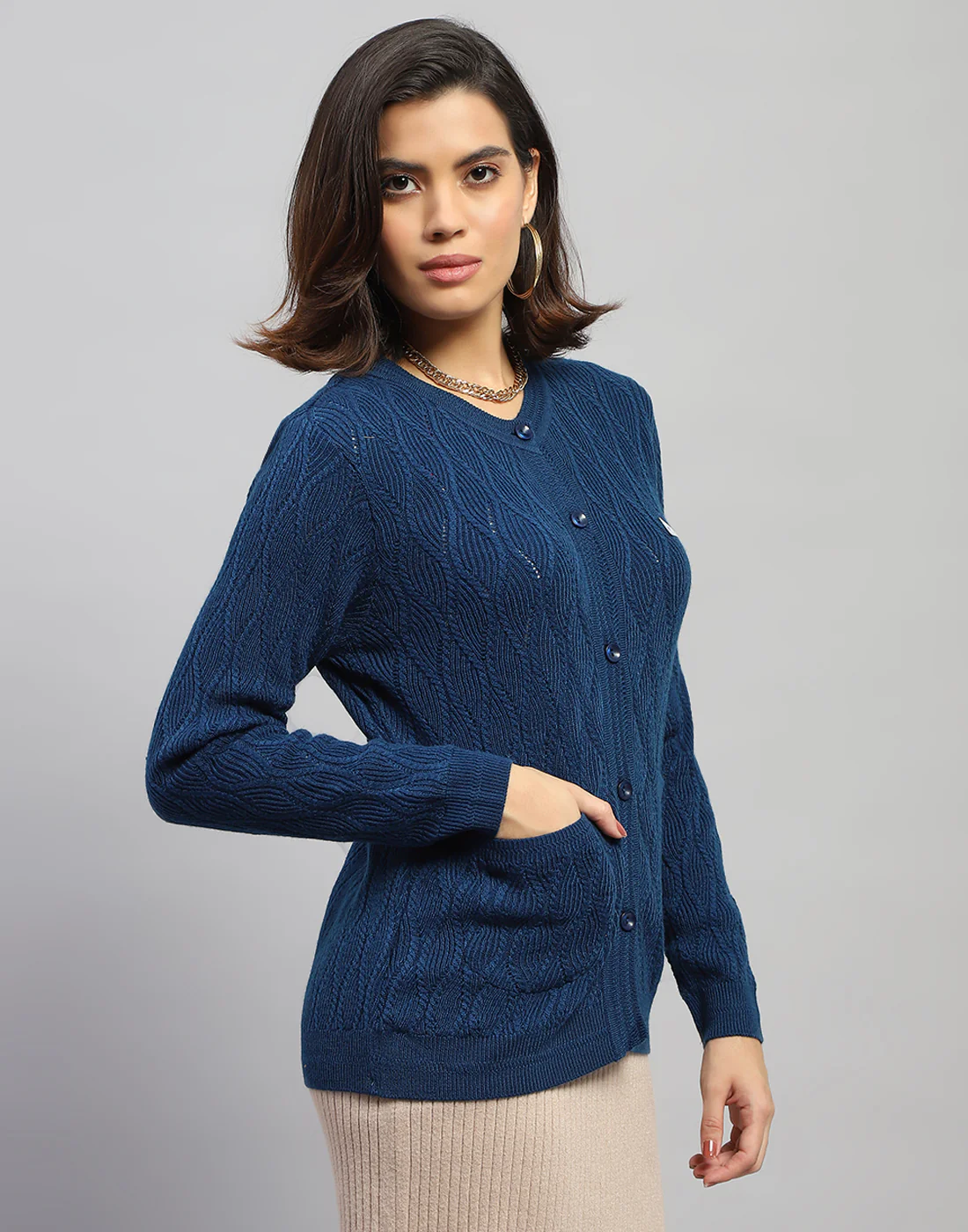 Women Navy Blue Self Design Round Neck Full Sleeve Cardigan - Image 4