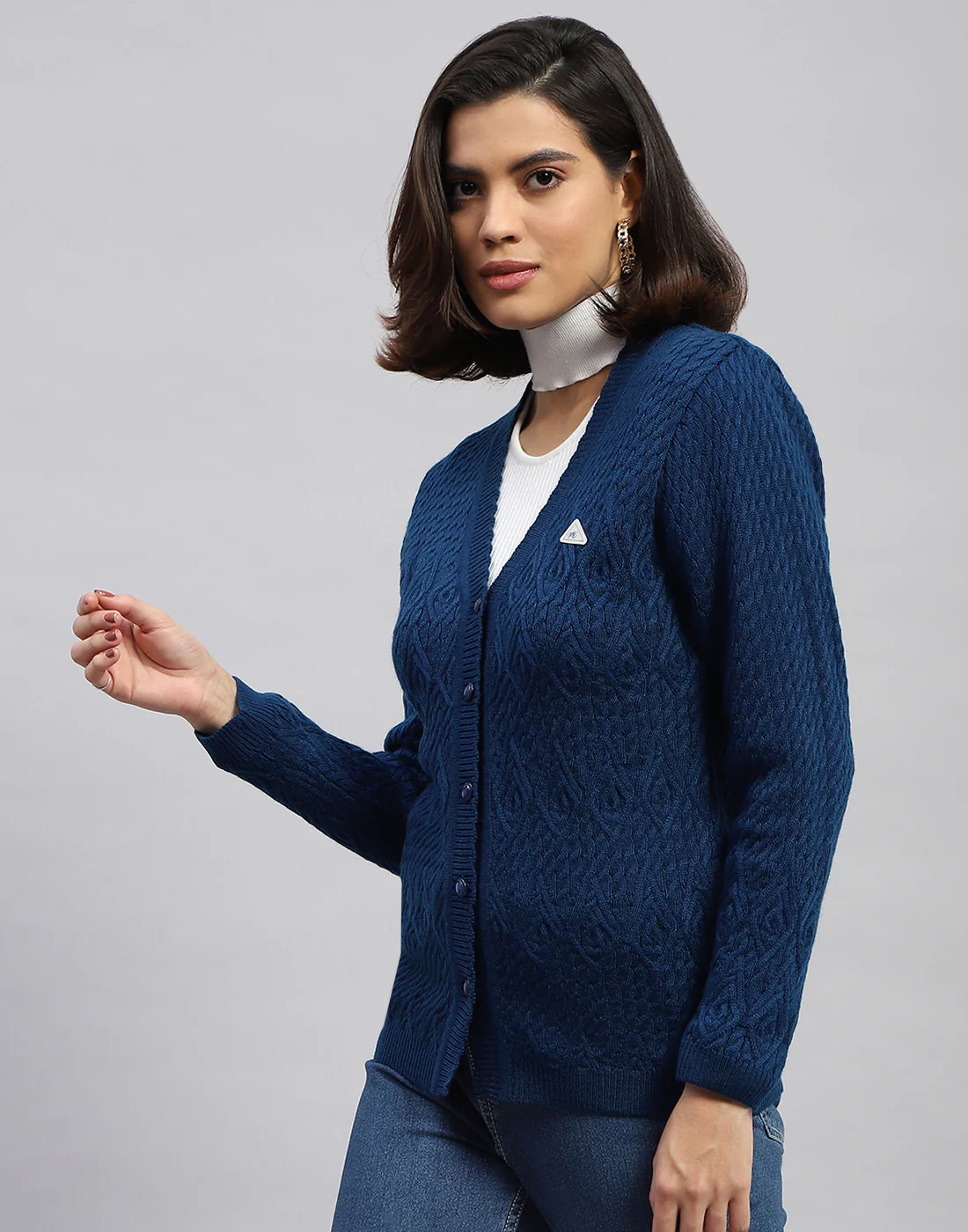 Women Navy Blue Self Design V Neck Full Sleeve Cardigan - Image 3