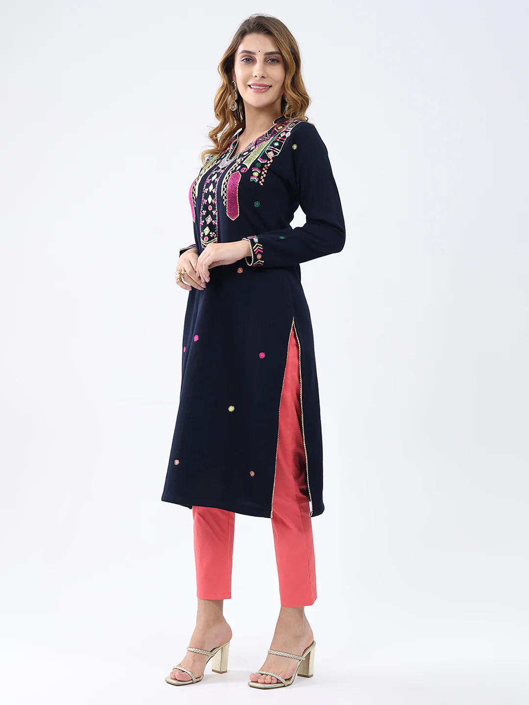Women Navy Blue Self Design V Neck Full Sleeve Winter Kurti - Image 3