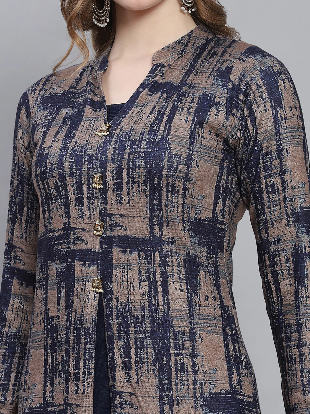 Women Navy Blue Self Design V Neck Full Sleeve Kurtis Set - Image 6