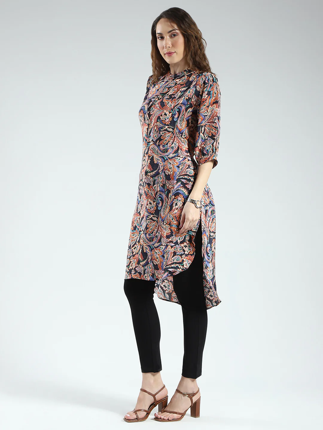 Women Navy Blue Solid Round Neck 3/4th Sleeve Tunic - Image 3
