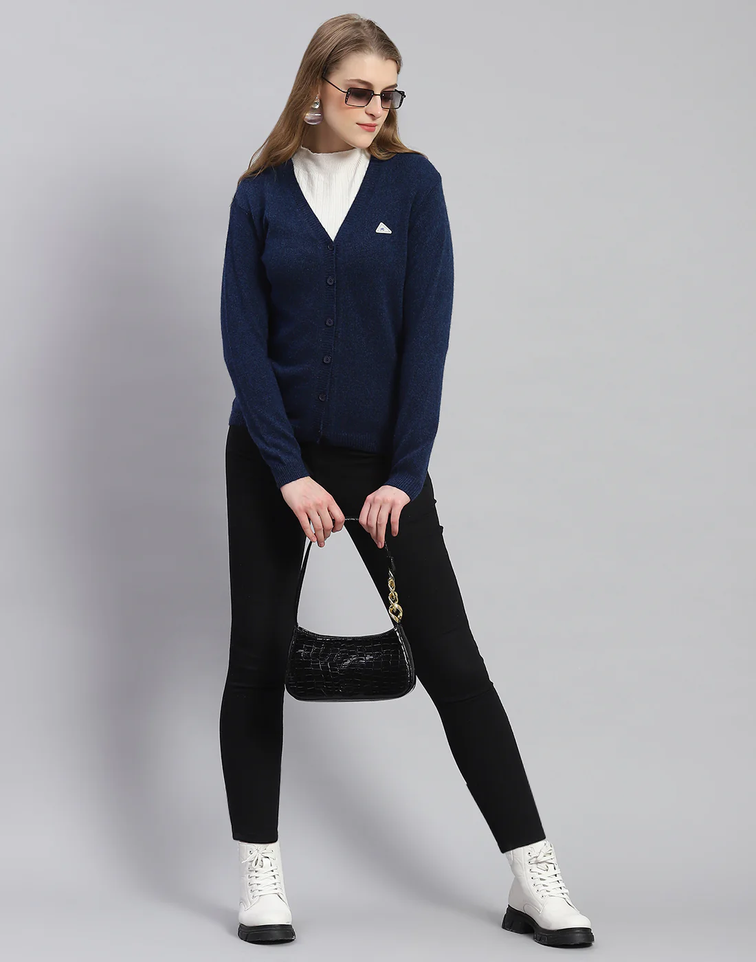 Women Navy Blue Solid V Neck Full Sleeve Cardigan - Image 2