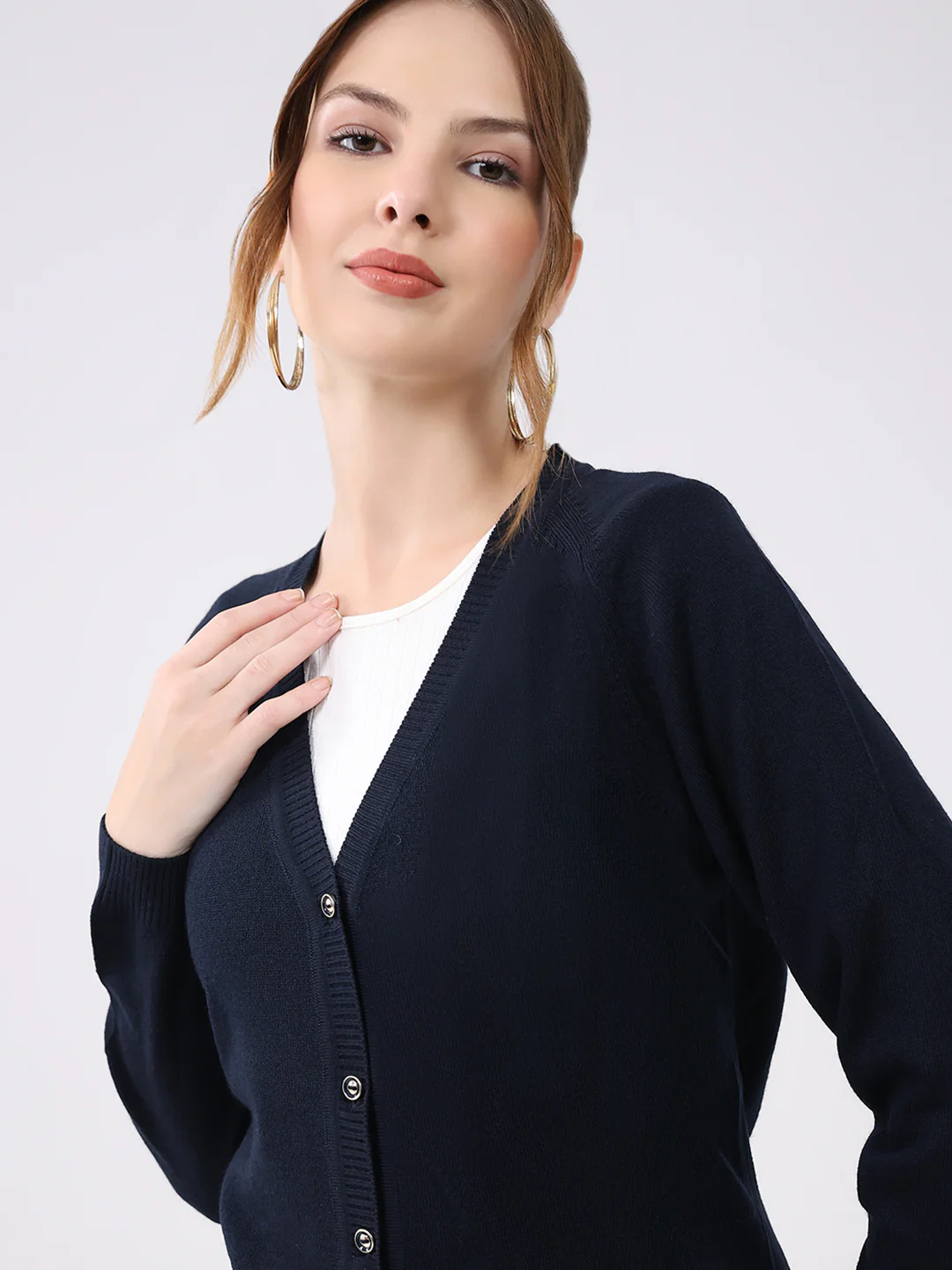 Women Navy Blue Solid V Neck Full Sleeve Cardigan - Image 6
