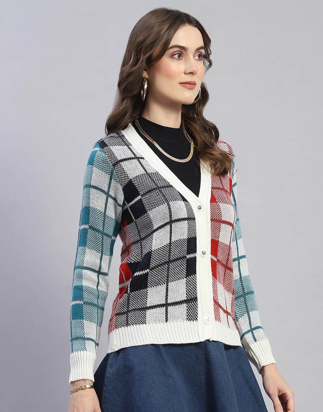 Women Off White Check V Neck Full Sleeve Cardigan - Image 4
