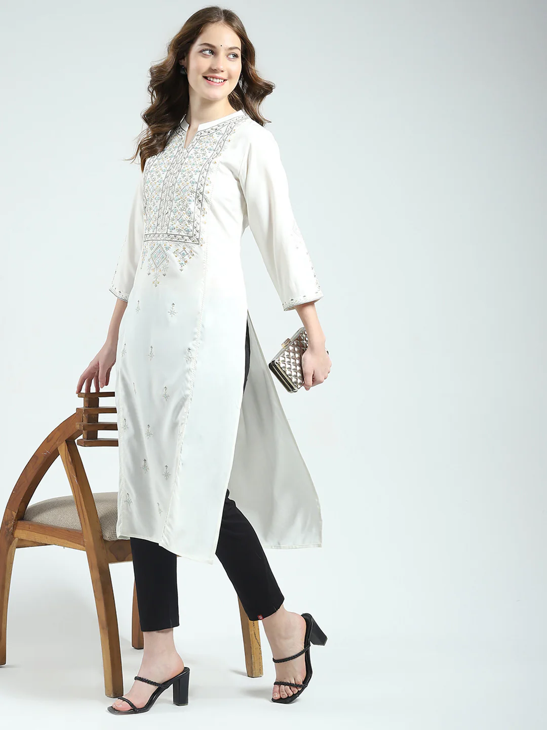 Women Off White Embroidered Round Neck 3/4th Sleeve Kurti - Image 2