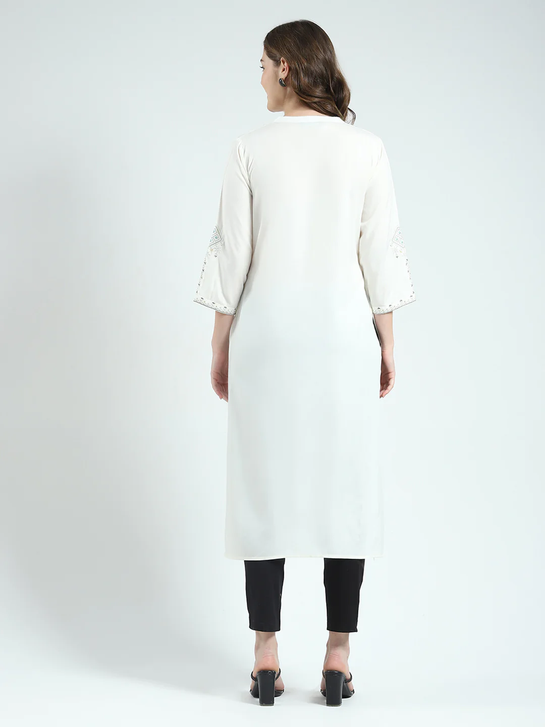 Women Off White Embroidered Round Neck 3/4th Sleeve Kurti - Image 5
