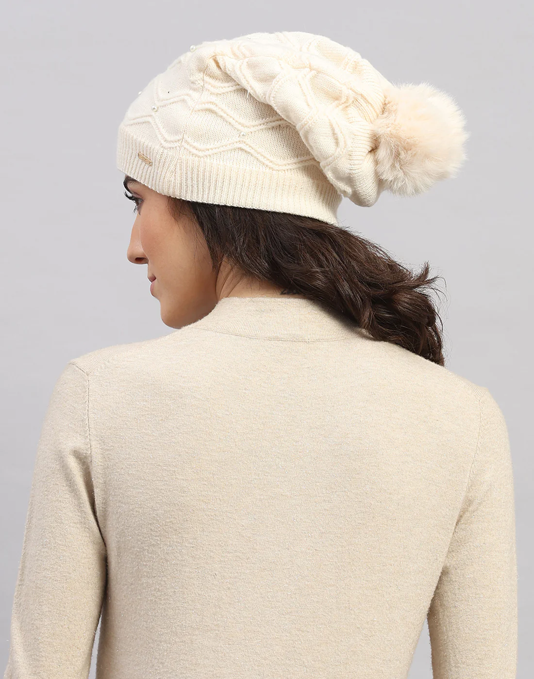 Women Off White Printed Blend Wool Cap - Image 4