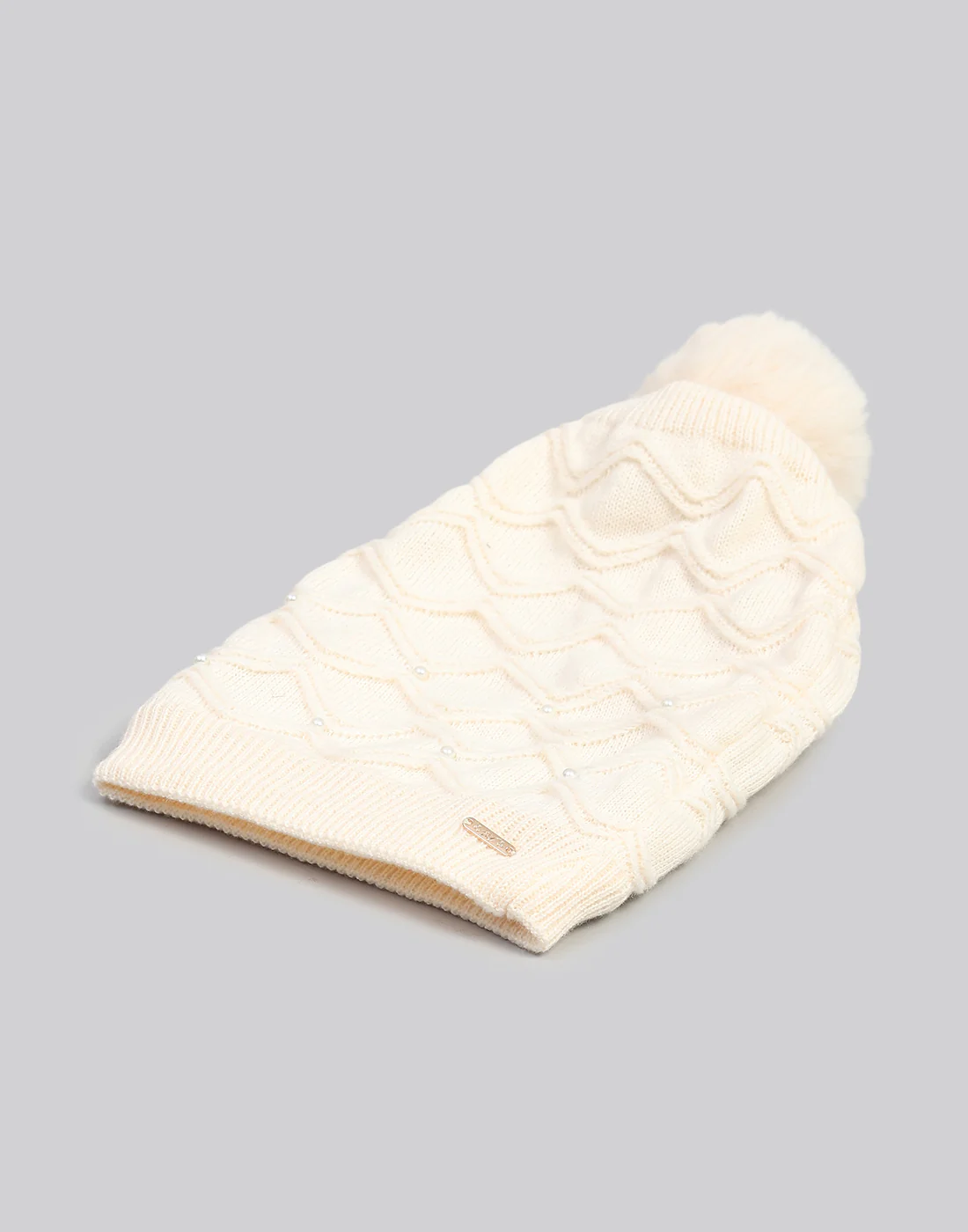 Women Off White Printed Blend Wool Cap - Image 6