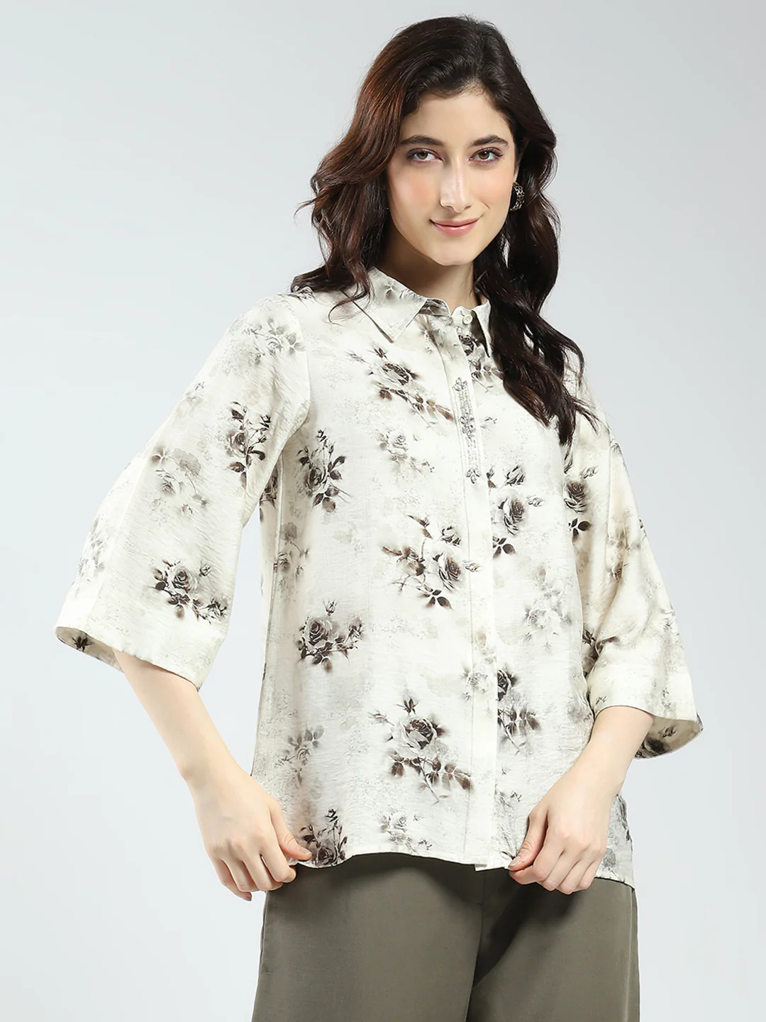 Women Off White Printed Collar 3/4th Sleeve Top - Image 4