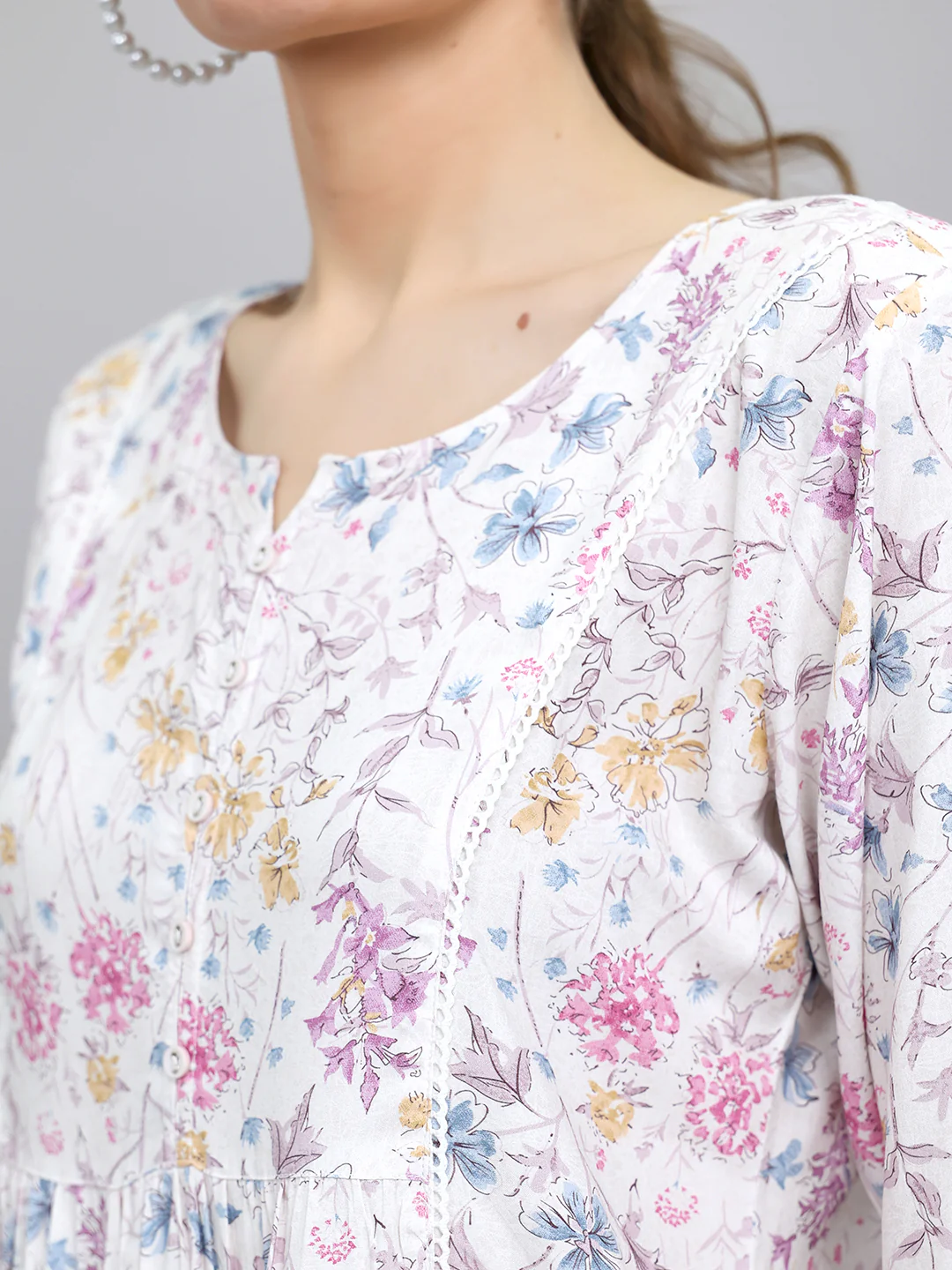Women Off White Printed Round Neck 3/4th Sleeve Top - Image 5