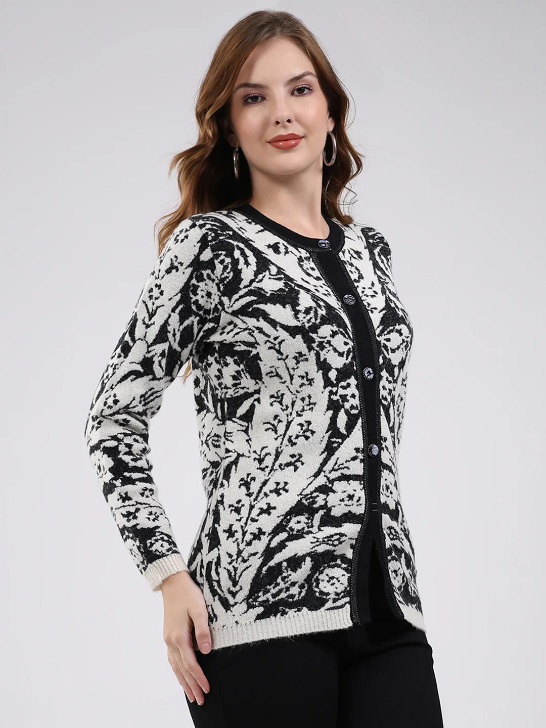 Women Off White Printed Round Neck Full Sleeve Cardigan - Image 4