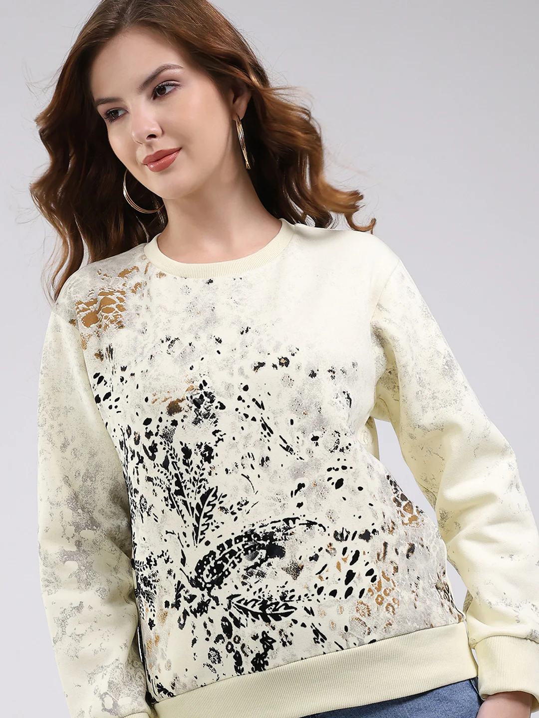 Women Off White Printed Round Neck Full Sleeve Sweatshirt - Image 7
